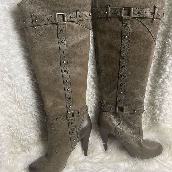 Gianni Bini Leather Taupe Studded Tassel Tall High Heel slip on  Boots Size 8.5M - Picture 4 of 12
